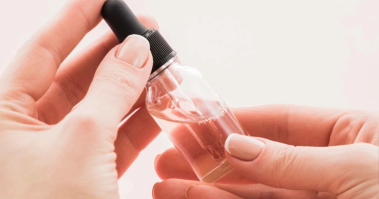 Retinol: Face Cream & Serum, Skin Benefits, Use